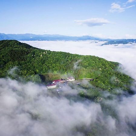 ホテル いこいの村ヘリテイジ美の山 皆野町 エクステリア 写真