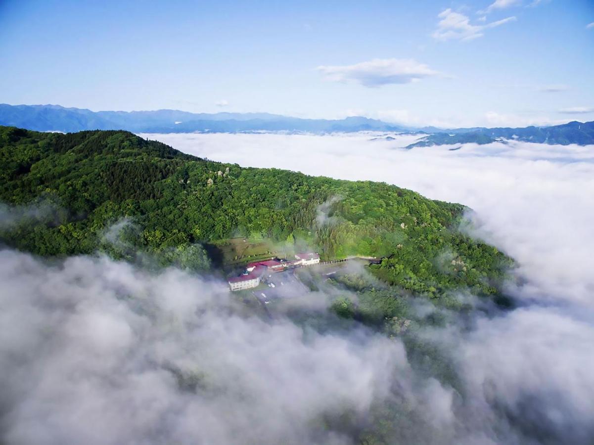 ホテル いこいの村ヘリテイジ美の山 皆野町 エクステリア 写真