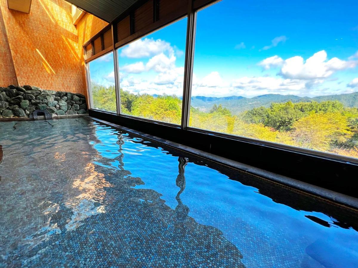 ホテル いこいの村ヘリテイジ美の山 皆野町 エクステリア 写真
