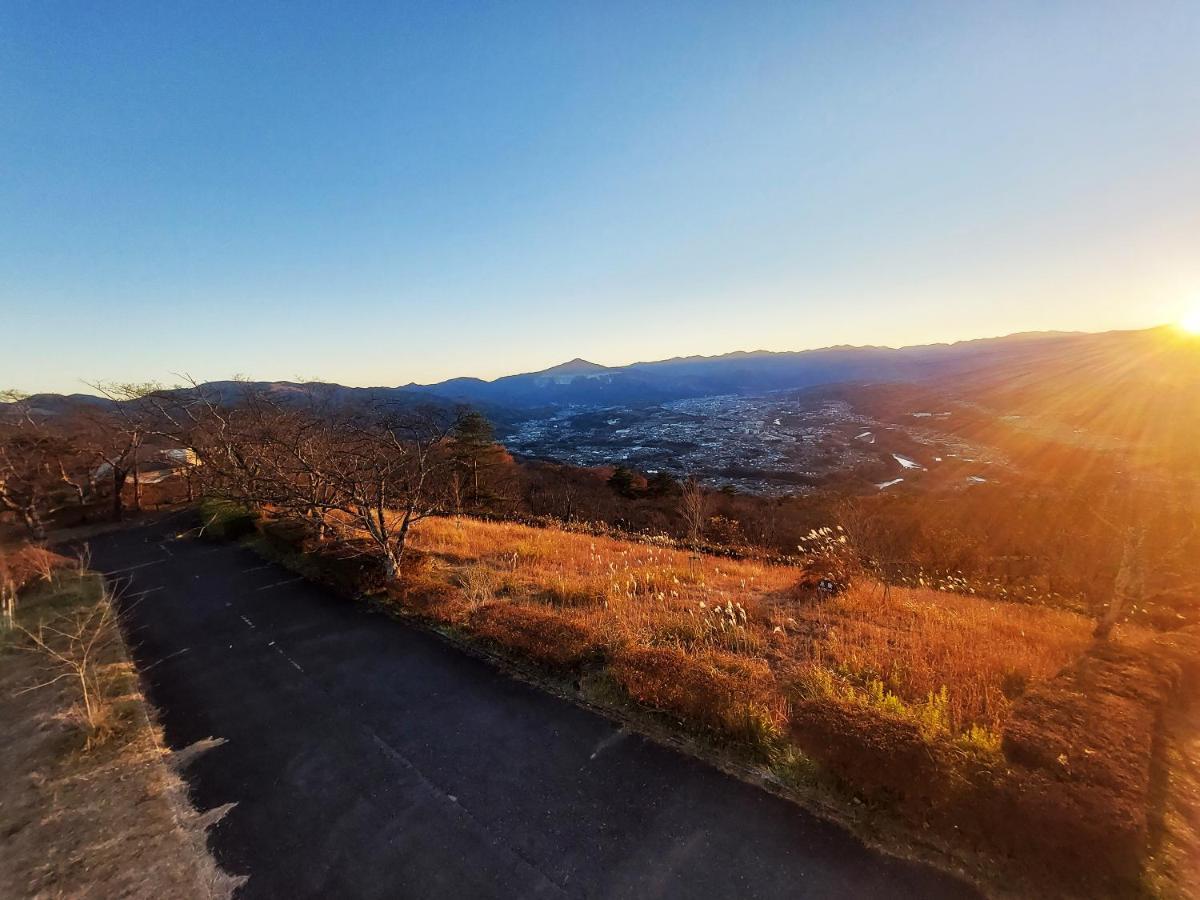 ホテル いこいの村ヘリテイジ美の山 皆野町 エクステリア 写真
